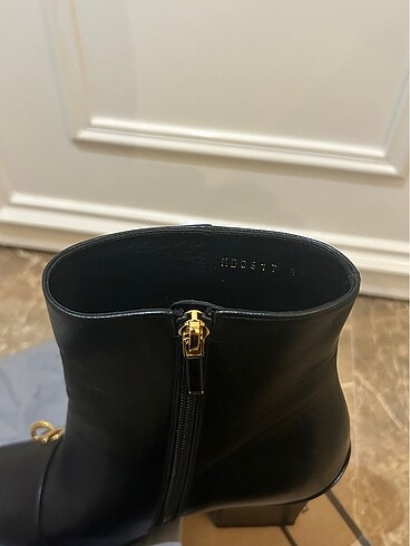 Dior Dior bot