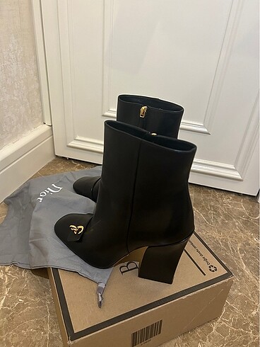 40 Beden Dior bot