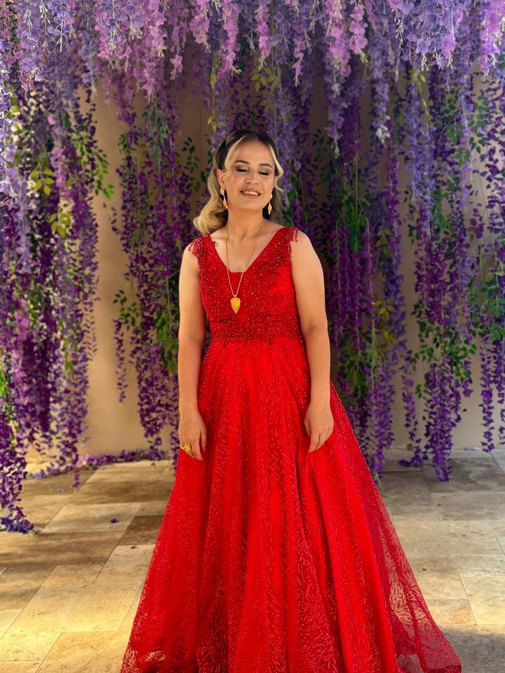 Kırmızı Dantel V Yakalı Uzun Abiye Elbise - Görsel 3