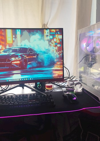 RGB Aydınlatmalı Oyun Bilgisayarı Seti sadece kasaa ??