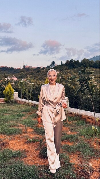 Saten takım