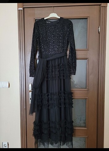 Eteği Kat Kat Üstü Pullu Abiye  - Görsel 4