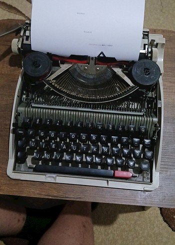 Olympia Traveller C Beyaz Daktilo - Görsel 3