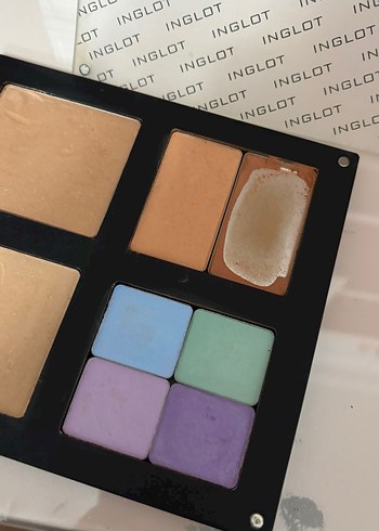 Inglot Çok Renkli kontür Paleti - Görsel 3