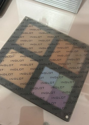 Inglot