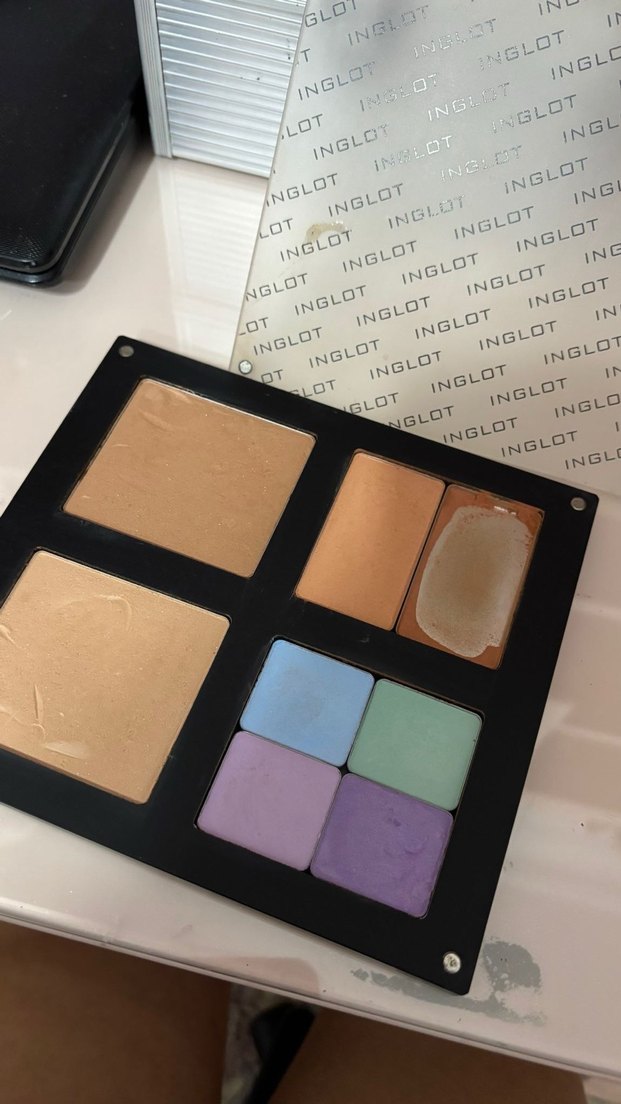 Inglot Çok Renkli kontür Paleti - Görsel 2