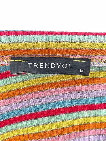 m Beden çeşitli Renk Trendyol & Milla Bluz %70 İndirimli.