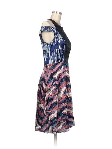 River Island River Island Kısa Elbise %70 İndirimli.