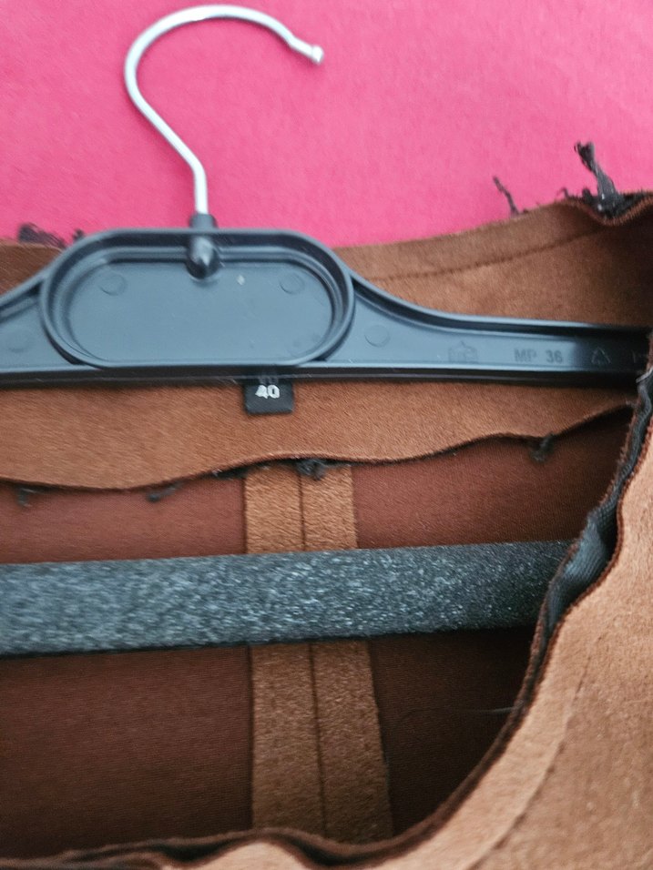 Düğmeli Kahverengi Süet Uzun Kadın Yelek - Görsel 3