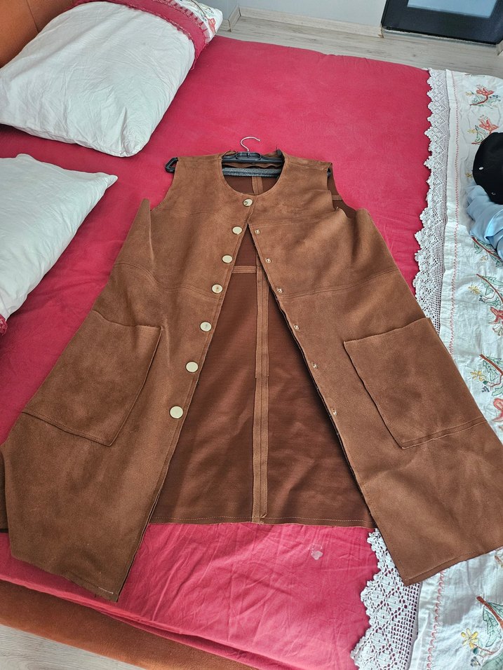 Düğmeli Kahverengi Süet Uzun Kadın Yelek - Görsel 2