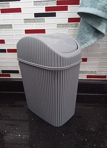 BANYO ÇÖP KOVASI