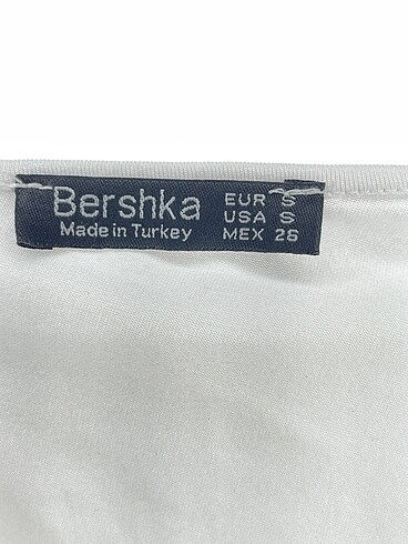 s Beden beyaz Renk Bershka Bluz %70 İndirimli.
