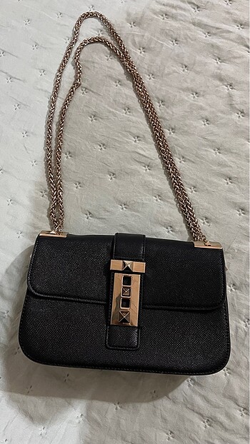 Siyah gold çanta
