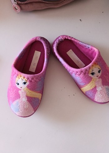 Kız Çocuk Renkli Desenli Terlik - Görsel 2