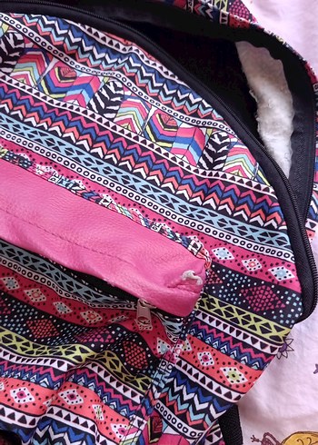 Renkli Desenli okul Çantası - Görsel 2