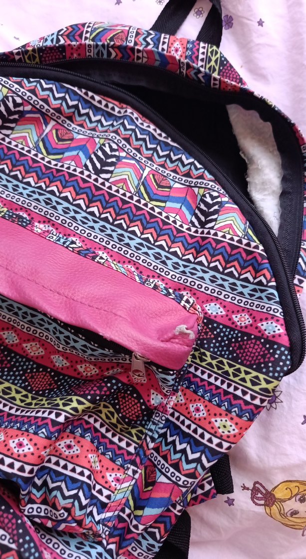 Renkli Desenli okul Çantası - Görsel 2