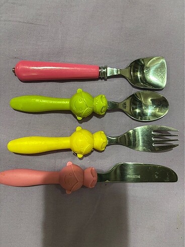 Çocuk için çatal kaşık bıçak