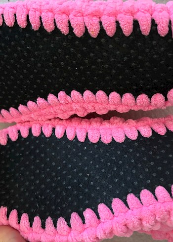 Pembe Örgü Kız Çocuk Ev Terliği - Görsel 4