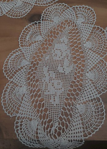 El İşi Bohem Dantel Masa Örtüsü