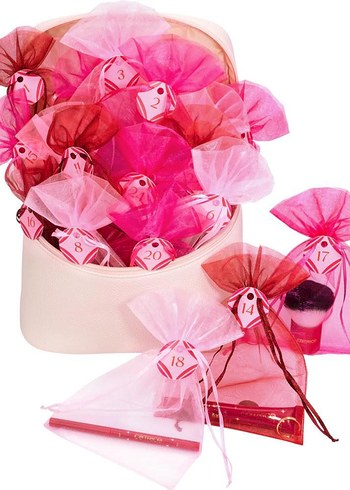 Beden Catrice Twinkling Treasures Advent calendar