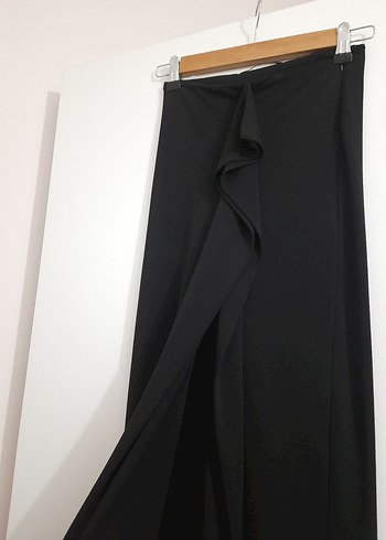 Siyah Drapeli Uzun yırtmaçlı Kadın Etek - Görsel 2