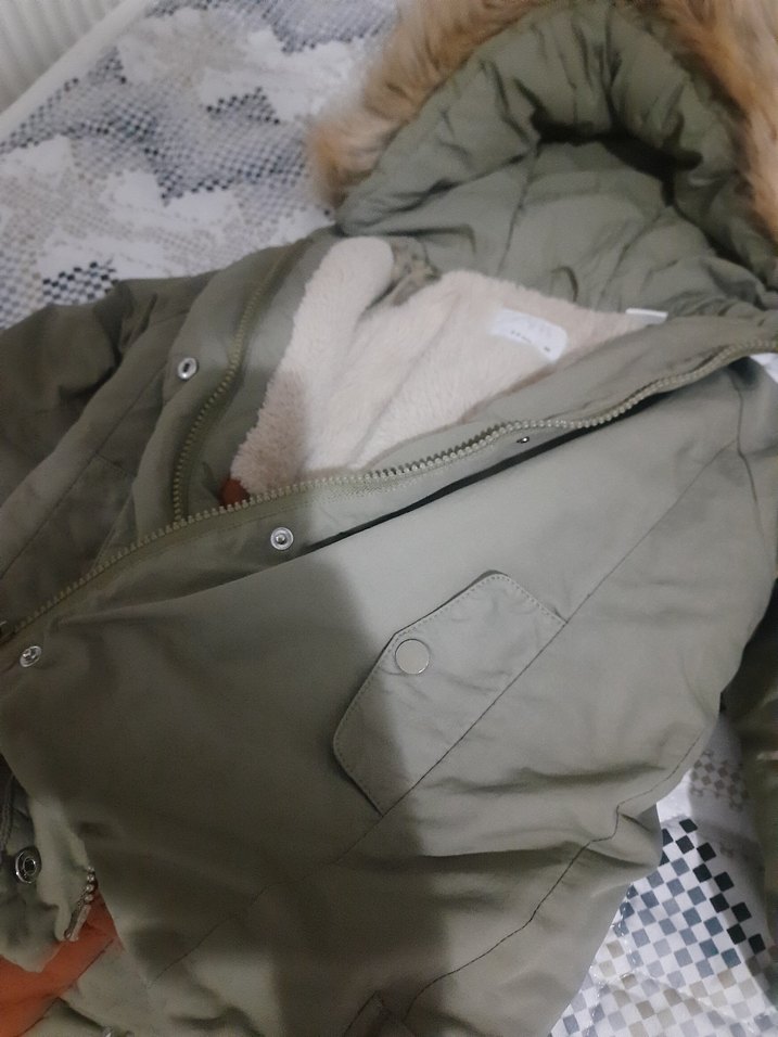 Kürklü Kapüşonlu unisex Çocuk Montu - Görsel 4