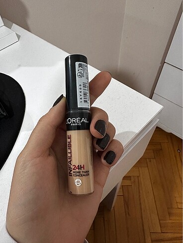 Loreal paris 327 numara kapatıcı