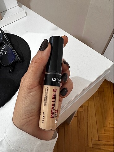 Beden Renk Loreal paris 327 numara kapatıcı
