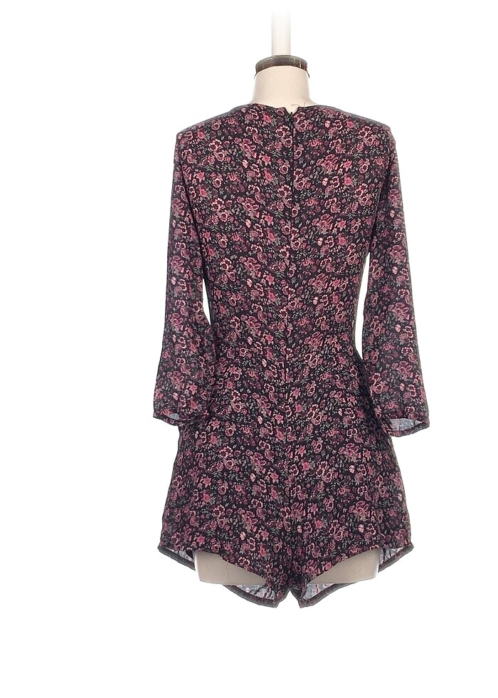 Bershka Kısa Tulum %70 İndirimli. - Görsel 3