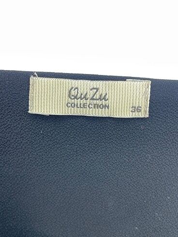 36 Beden siyah Renk Quzu Blazer %70 İndirimli.