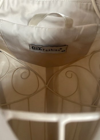 GİZ Bej Düğmeli Midi Trençkot - Görsel 3