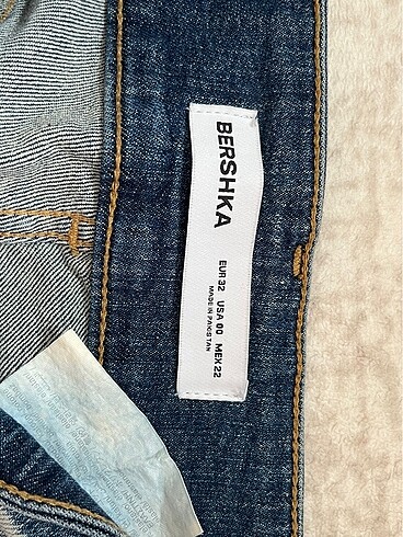 32 Beden mavi Renk bershka low waist bootcut jean