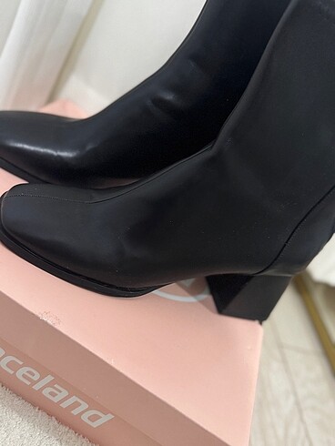 Küt burunlu kalın topuk bot - Görsel 2