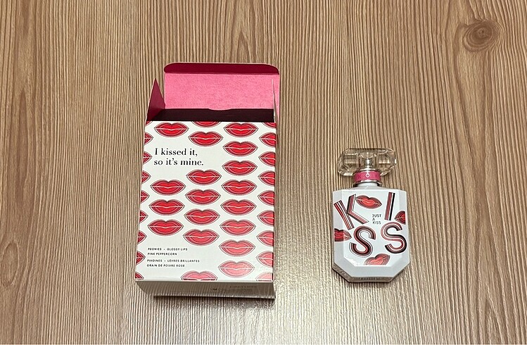 Victoria s Secret Victoria's Secret Kiss