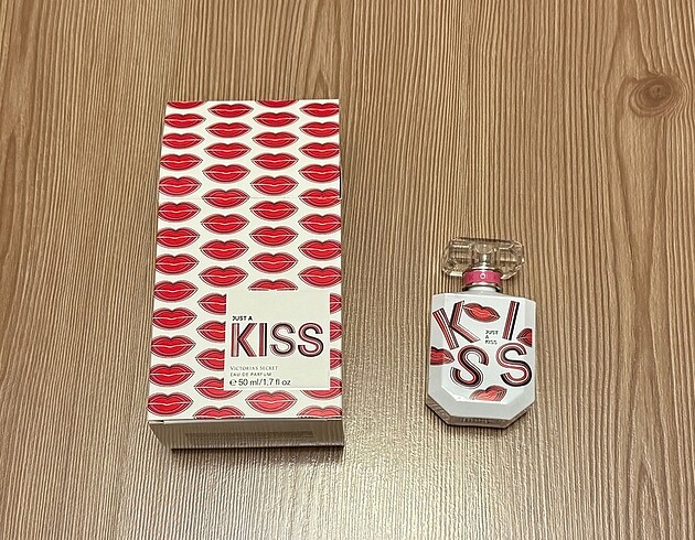Victoria's Secret Kiss