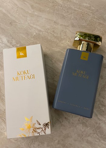 Beden Koku Mutfağı Flora Gorgeous Gardenia Intense Kadın Parfümü 50ml