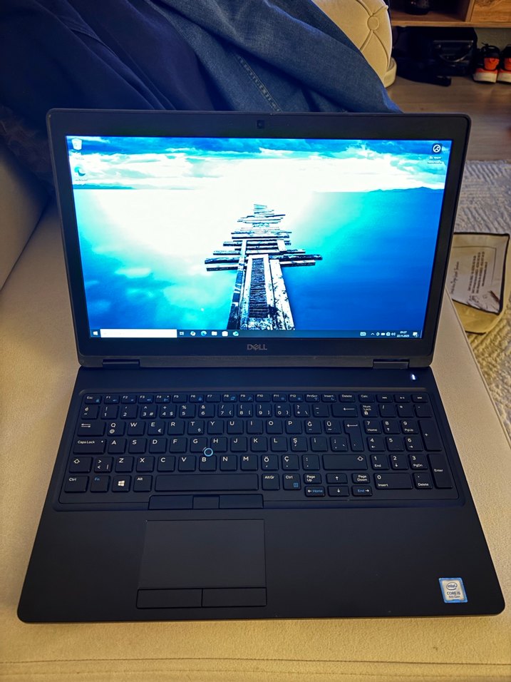 Siyah Dell Dizüstü Bilgisayar - Görsel 3