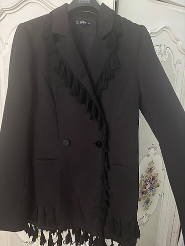 Shein siyah püsküllü blazer
