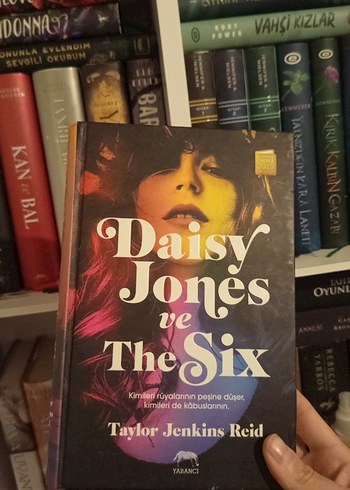 Daisy Jones ve The Six - Taylor Jenkins Reid - Görsel 2
