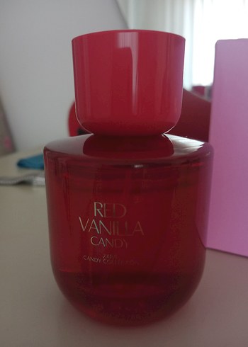 Zara Zara Red Vanilla Candy Kadın Parfümü