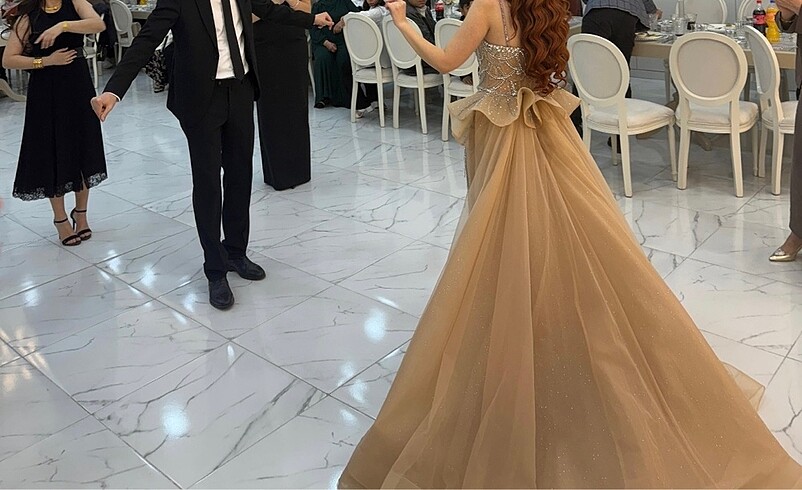 s Beden ten rengi Renk Nişan elbisesi
