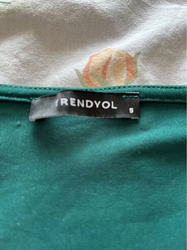 Trendyol & Milla Yeşil bluz