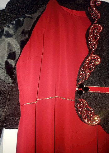 Bordo İşlemeli Boncuk Detaylı Uzun Abiye Elbise - Görsel 3