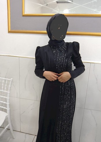 Uzun Kollu Siyah Abiye Elbise - Görsel 2