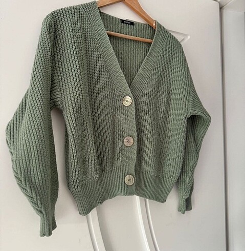 Mint yeşili düğmeli hırka