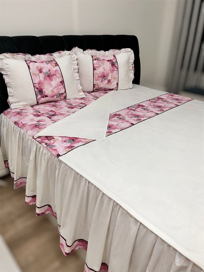 Pembe Nakışlı Yatak Örtüsü - Görsel 4