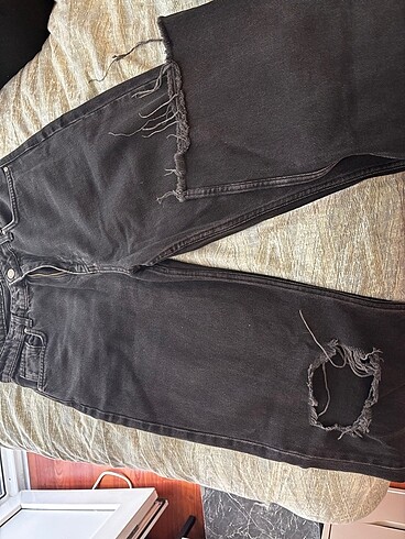 40 Beden yırtık kot pantolon