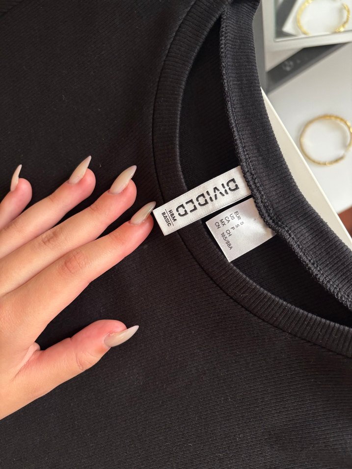 Siyah Elbisesi - Görsel 2