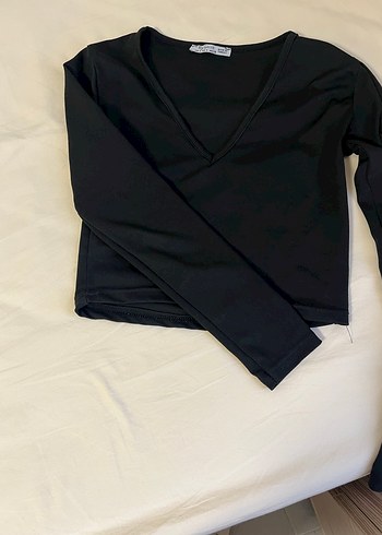 Siyah ve beyaz V Yaka Uzun Kollu Kadın Bluz - Görsel 4