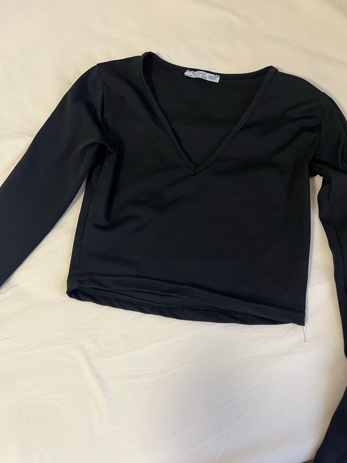 Siyah ve beyaz V Yaka Uzun Kollu Kadın Bluz - Görsel 3